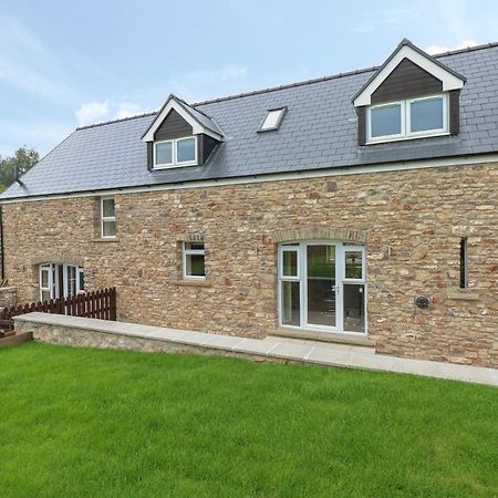 Woodpecker Barn Villa Pontyclun Exterior photo